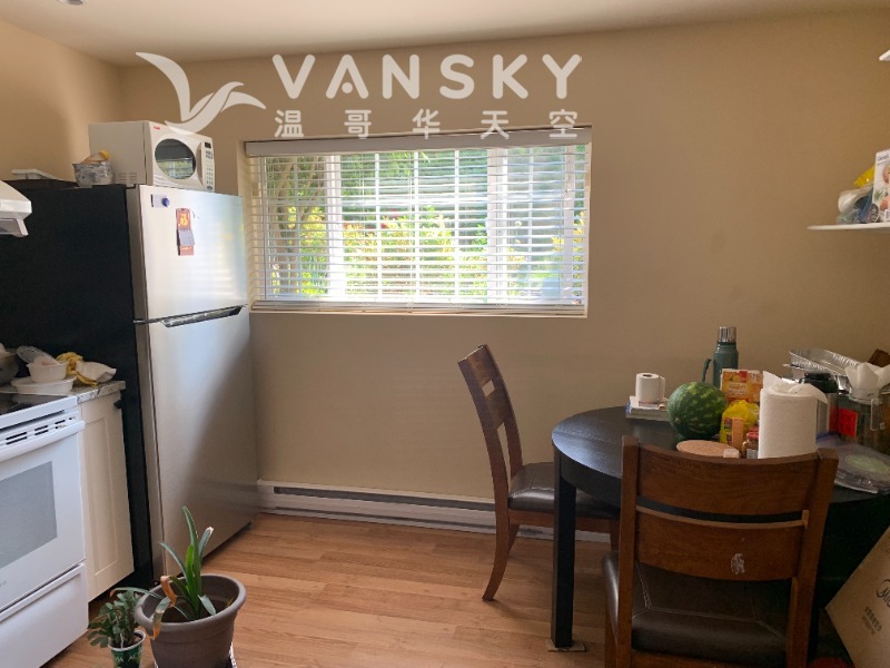 260118100700_Downstair kitchen 2.jpg